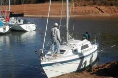 Removing sailboat at Big Water Marina3